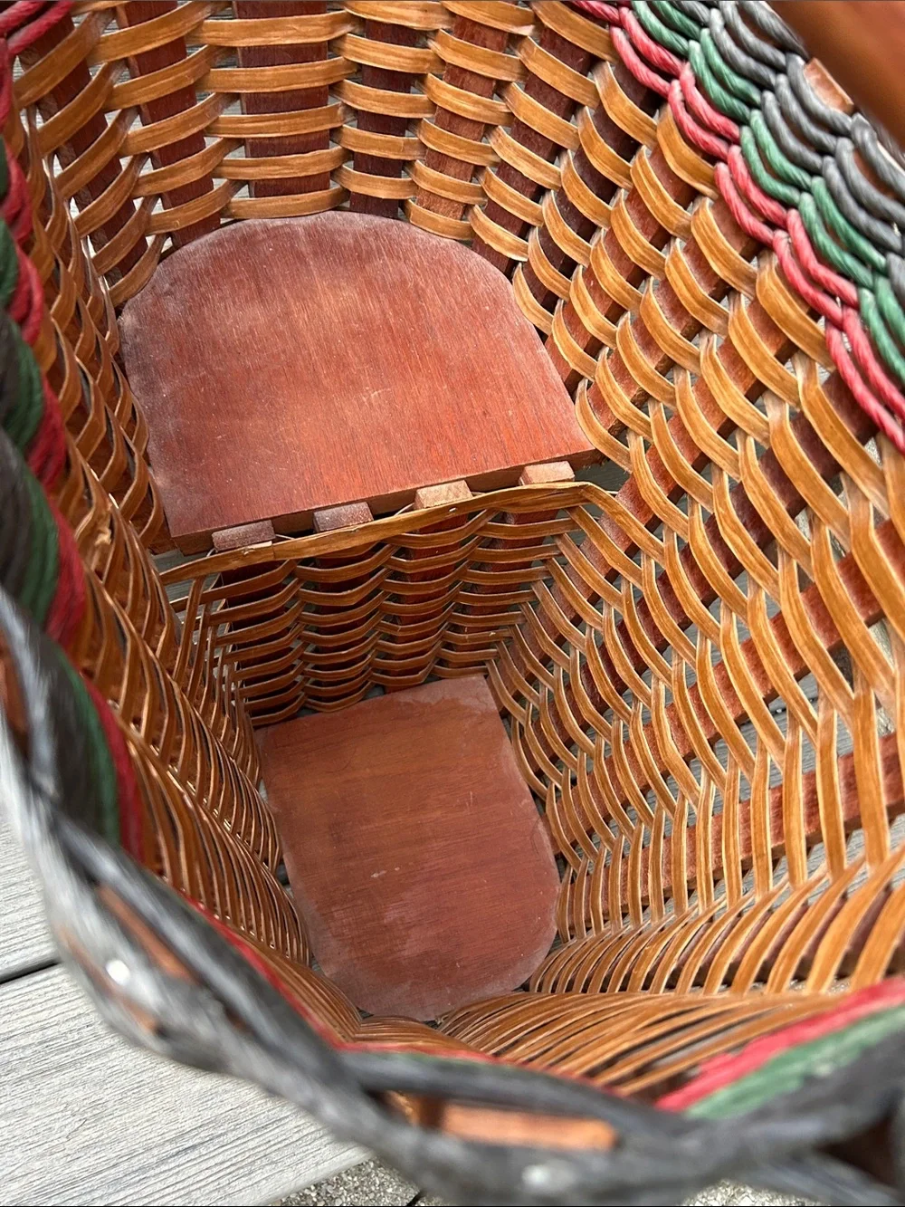 Vintage Foxcreek Stair Step Basket featuring a prominent solid mahogany handle
